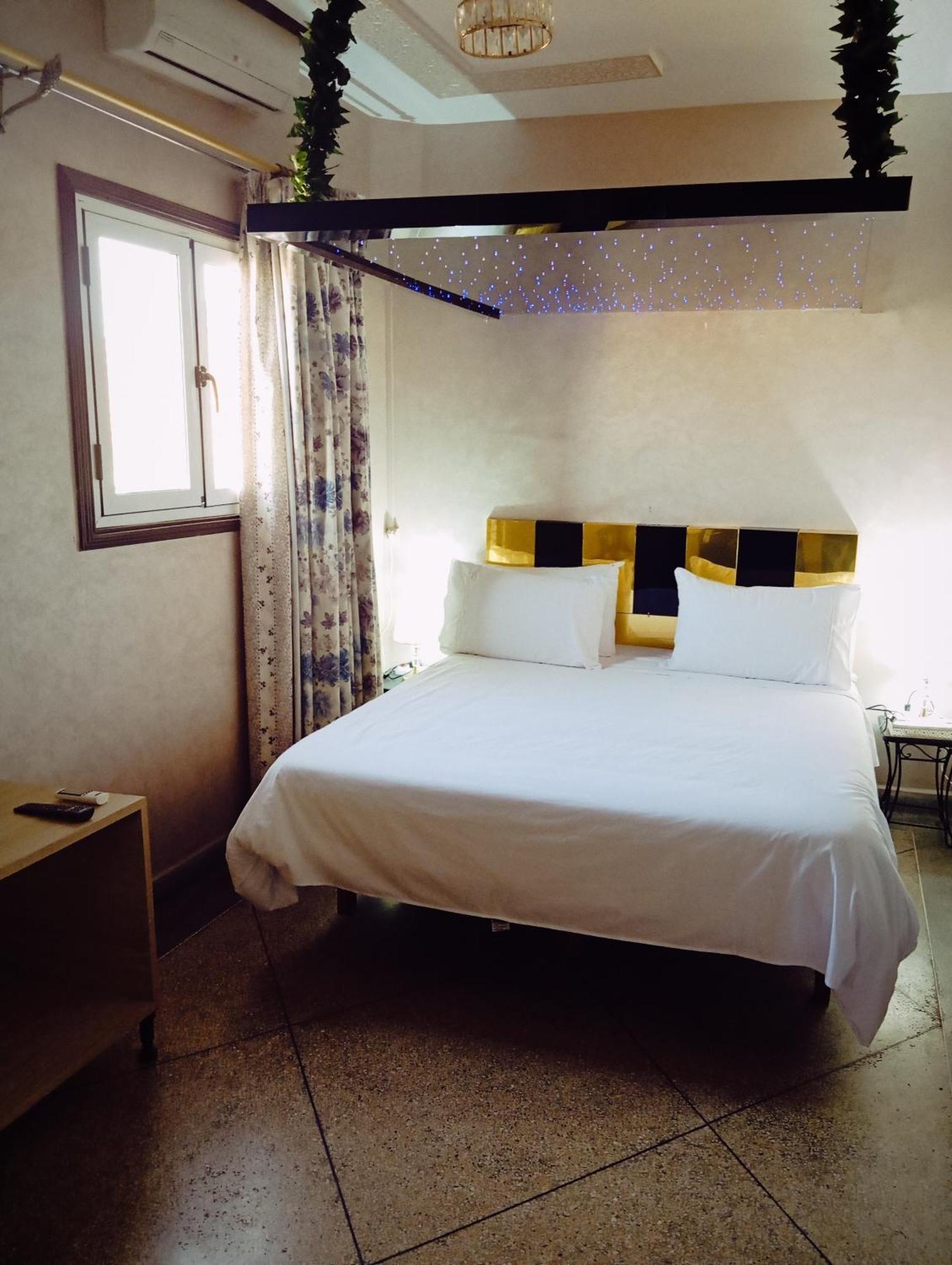 Hotel Lahlou Riad Cafeteria Ουζντά Εξωτερικό φωτογραφία